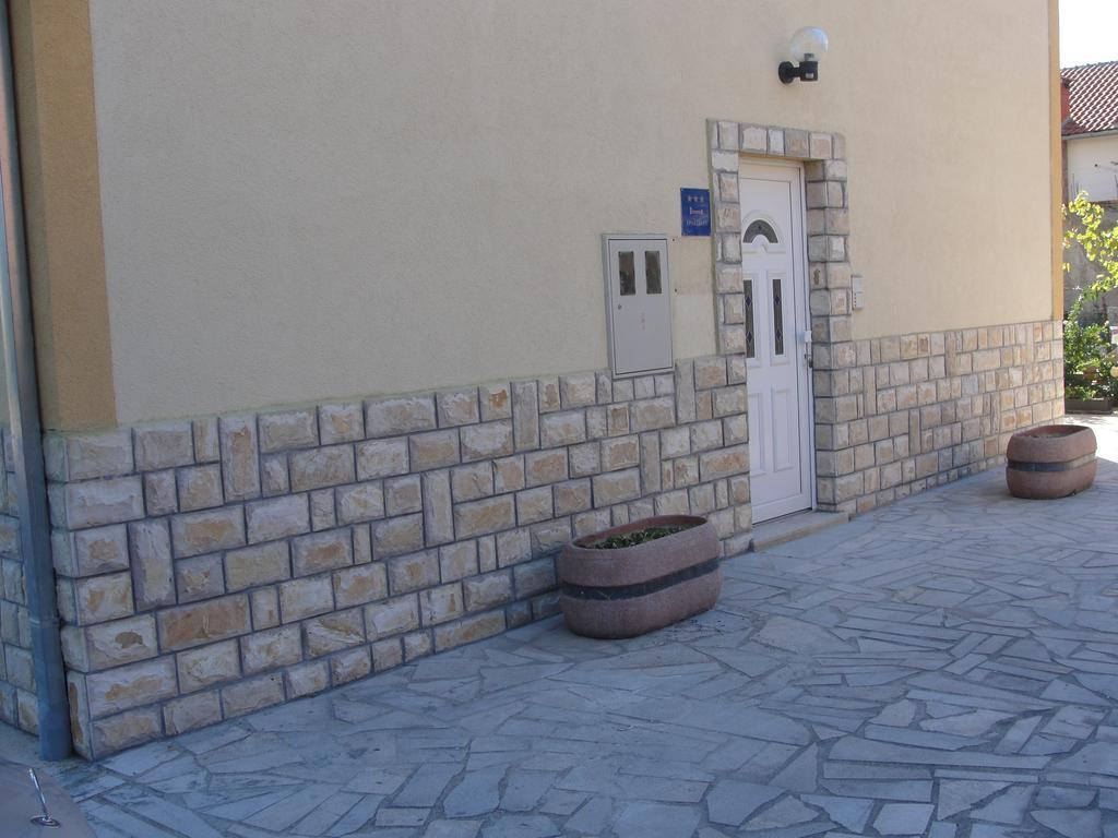 Apartments Lalic فوديس المظهر الخارجي الصورة